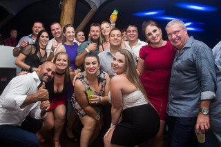 
<a style='margin-left: 5px;' class='btn btn-xs btn-social btn-facebook' href='https://www.facebook.com/sharer/sharer.php?u=https://galeramix.s01.web.getmuller.com.br/imagem/a69/800-800-90/conteudo/site_galerias/69/matheus-e-kauan-no-petry-galera-mix-89.jpg' rel='popup' data-width='500' data-height='400'><i class='fa fa-facebook'></i>Compartilhar <span class='hidden-xs'>no Facebook</span>
</a> 
<a class='btn btn-default btn-xs' target='_blank' href='imagem/a69/800-800-90/conteudo/site_galerias/69/matheus-e-kauan-no-petry-galera-mix-89.jpg'>
<span class='glyphicon glyphicon-cloud-download'></span> Salvar
</a>
