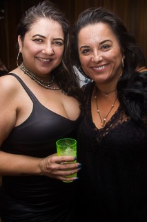 
<a style='margin-left: 5px;' class='btn btn-xs btn-social btn-facebook' href='https://www.facebook.com/sharer/sharer.php?u=https://galeramix.s01.web.getmuller.com.br/imagem/a69/800-800-90/conteudo/site_galerias/69/matheus-e-kauan-no-petry-galera-mix-93.jpg' rel='popup' data-width='500' data-height='400'><i class='fa fa-facebook'></i>Compartilhar <span class='hidden-xs'>no Facebook</span>
</a> 
<a class='btn btn-default btn-xs' target='_blank' href='imagem/a69/800-800-90/conteudo/site_galerias/69/matheus-e-kauan-no-petry-galera-mix-93.jpg'>
<span class='glyphicon glyphicon-cloud-download'></span> Salvar
</a>
