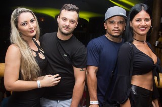 
<a style='margin-left: 5px;' class='btn btn-xs btn-social btn-facebook' href='https://www.facebook.com/sharer/sharer.php?u=https://galeramix.s01.web.getmuller.com.br/imagem/a69/800-800-90/conteudo/site_galerias/69/matheus-e-kauan-no-petry-galera-mix-94.jpg' rel='popup' data-width='500' data-height='400'><i class='fa fa-facebook'></i>Compartilhar <span class='hidden-xs'>no Facebook</span>
</a> 
<a class='btn btn-default btn-xs' target='_blank' href='imagem/a69/800-800-90/conteudo/site_galerias/69/matheus-e-kauan-no-petry-galera-mix-94.jpg'>
<span class='glyphicon glyphicon-cloud-download'></span> Salvar
</a>
