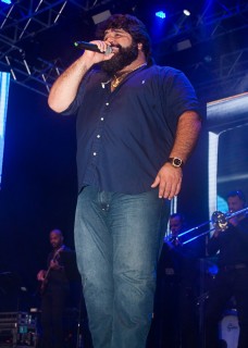 
        <a style='margin-left: 5px;' class='btn btn-xs btn-social btn-facebook' href='https://www.facebook.com/sharer/sharer.php?u=https://galeramix.s01.web.getmuller.com.br/imagem/a71/800-800-90/conteudo/site_galerias/71/galera-mix-petry-victor-e-leo-cezar-menotti-e-fabiano-15.jpg' rel='popup' data-width='500' data-height='400'><i class='fa fa-facebook'></i>Compartilhar <span class='hidden-xs'>no Facebook</span>
    </a> 
    <a class='btn btn-default btn-xs' target='_blank' href='imagem/a71/800-800-90/conteudo/site_galerias/71/galera-mix-petry-victor-e-leo-cezar-menotti-e-fabiano-15.jpg'>
        <span class='glyphicon glyphicon-cloud-download'></span> Salvar
    </a>
    