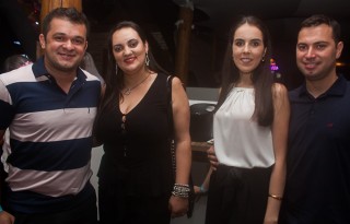 
<a style='margin-left: 5px;' class='btn btn-xs btn-social btn-facebook' href='https://www.facebook.com/sharer/sharer.php?u=https://galeramix.s01.web.getmuller.com.br/imagem/a71/800-800-90/conteudo/site_galerias/71/galera-mix-petry-victor-e-leo-cezar-menotti-e-fabiano-27.jpg' rel='popup' data-width='500' data-height='400'><i class='fa fa-facebook'></i>Compartilhar <span class='hidden-xs'>no Facebook</span>
</a> 
<a class='btn btn-default btn-xs' target='_blank' href='imagem/a71/800-800-90/conteudo/site_galerias/71/galera-mix-petry-victor-e-leo-cezar-menotti-e-fabiano-27.jpg'>
<span class='glyphicon glyphicon-cloud-download'></span> Salvar
</a>
