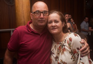 
<a style='margin-left: 5px;' class='btn btn-xs btn-social btn-facebook' href='https://www.facebook.com/sharer/sharer.php?u=https://galeramix.s01.web.getmuller.com.br/imagem/a71/800-800-90/conteudo/site_galerias/71/galera-mix-petry-victor-e-leo-cezar-menotti-e-fabiano-33.jpg' rel='popup' data-width='500' data-height='400'><i class='fa fa-facebook'></i>Compartilhar <span class='hidden-xs'>no Facebook</span>
</a> 
<a class='btn btn-default btn-xs' target='_blank' href='imagem/a71/800-800-90/conteudo/site_galerias/71/galera-mix-petry-victor-e-leo-cezar-menotti-e-fabiano-33.jpg'>
<span class='glyphicon glyphicon-cloud-download'></span> Salvar
</a>
