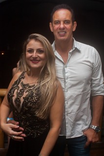 
<a style='margin-left: 5px;' class='btn btn-xs btn-social btn-facebook' href='https://www.facebook.com/sharer/sharer.php?u=https://galeramix.s01.web.getmuller.com.br/imagem/a71/800-800-90/conteudo/site_galerias/71/galera-mix-petry-victor-e-leo-cezar-menotti-e-fabiano-45.jpg' rel='popup' data-width='500' data-height='400'><i class='fa fa-facebook'></i>Compartilhar <span class='hidden-xs'>no Facebook</span>
</a> 
<a class='btn btn-default btn-xs' target='_blank' href='imagem/a71/800-800-90/conteudo/site_galerias/71/galera-mix-petry-victor-e-leo-cezar-menotti-e-fabiano-45.jpg'>
<span class='glyphicon glyphicon-cloud-download'></span> Salvar
</a>
