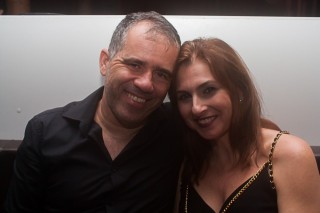 
<a style='margin-left: 5px;' class='btn btn-xs btn-social btn-facebook' href='https://www.facebook.com/sharer/sharer.php?u=https://galeramix.s01.web.getmuller.com.br/imagem/a71/800-800-90/conteudo/site_galerias/71/galera-mix-petry-victor-e-leo-cezar-menotti-e-fabiano-46.jpg' rel='popup' data-width='500' data-height='400'><i class='fa fa-facebook'></i>Compartilhar <span class='hidden-xs'>no Facebook</span>
</a> 
<a class='btn btn-default btn-xs' target='_blank' href='imagem/a71/800-800-90/conteudo/site_galerias/71/galera-mix-petry-victor-e-leo-cezar-menotti-e-fabiano-46.jpg'>
<span class='glyphicon glyphicon-cloud-download'></span> Salvar
</a>
