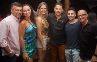 
<a style='margin-left: 5px;' class='btn btn-xs btn-social btn-facebook' href='https://www.facebook.com/sharer/sharer.php?u=https://galeramix.s01.web.getmuller.com.br/imagem/a71/800-800-90/conteudo/site_galerias/71/galera-mix-petry-victor-e-leo-cezar-menotti-e-fabiano-55.jpg' rel='popup' data-width='500' data-height='400'><i class='fa fa-facebook'></i>Compartilhar <span class='hidden-xs'>no Facebook</span>
</a> 
<a class='btn btn-default btn-xs' target='_blank' href='imagem/a71/800-800-90/conteudo/site_galerias/71/galera-mix-petry-victor-e-leo-cezar-menotti-e-fabiano-55.jpg'>
<span class='glyphicon glyphicon-cloud-download'></span> Salvar
</a>
