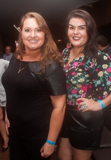 
<a style='margin-left: 5px;' class='btn btn-xs btn-social btn-facebook' href='https://www.facebook.com/sharer/sharer.php?u=https://galeramix.s01.web.getmuller.com.br/imagem/a71/800-800-90/conteudo/site_galerias/71/galera-mix-petry-victor-e-leo-cezar-menotti-e-fabiano-70.jpg' rel='popup' data-width='500' data-height='400'><i class='fa fa-facebook'></i>Compartilhar <span class='hidden-xs'>no Facebook</span>
</a> 
<a class='btn btn-default btn-xs' target='_blank' href='imagem/a71/800-800-90/conteudo/site_galerias/71/galera-mix-petry-victor-e-leo-cezar-menotti-e-fabiano-70.jpg'>
<span class='glyphicon glyphicon-cloud-download'></span> Salvar
</a>
