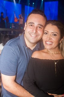 
<a style='margin-left: 5px;' class='btn btn-xs btn-social btn-facebook' href='https://www.facebook.com/sharer/sharer.php?u=https://galeramix.s01.web.getmuller.com.br/imagem/a71/800-800-90/conteudo/site_galerias/71/galera-mix-petry-victor-e-leo-cezar-menotti-e-fabiano-84.jpg' rel='popup' data-width='500' data-height='400'><i class='fa fa-facebook'></i>Compartilhar <span class='hidden-xs'>no Facebook</span>
</a> 
<a class='btn btn-default btn-xs' target='_blank' href='imagem/a71/800-800-90/conteudo/site_galerias/71/galera-mix-petry-victor-e-leo-cezar-menotti-e-fabiano-84.jpg'>
<span class='glyphicon glyphicon-cloud-download'></span> Salvar
</a>
