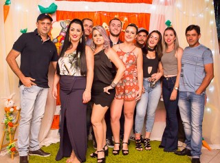 
<a style='margin-left: 5px;' class='btn btn-xs btn-social btn-facebook' href='https://www.facebook.com/sharer/sharer.php?u=https://galeramix.s01.web.getmuller.com.br/imagem/a72/800-800-90/conteudo/site_galerias/72/baile-pascoa-33.jpg' rel='popup' data-width='500' data-height='400'><i class='fa fa-facebook'></i>Compartilhar <span class='hidden-xs'>no Facebook</span>
</a> 
<a class='btn btn-default btn-xs' target='_blank' href='imagem/a72/800-800-90/conteudo/site_galerias/72/baile-pascoa-33.jpg'>
<span class='glyphicon glyphicon-cloud-download'></span> Salvar
</a>
