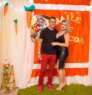 
<a style='margin-left: 5px;' class='btn btn-xs btn-social btn-facebook' href='https://www.facebook.com/sharer/sharer.php?u=https://galeramix.s01.web.getmuller.com.br/imagem/a72/800-800-90/conteudo/site_galerias/72/baile-pascoa-44.jpg' rel='popup' data-width='500' data-height='400'><i class='fa fa-facebook'></i>Compartilhar <span class='hidden-xs'>no Facebook</span>
</a> 
<a class='btn btn-default btn-xs' target='_blank' href='imagem/a72/800-800-90/conteudo/site_galerias/72/baile-pascoa-44.jpg'>
<span class='glyphicon glyphicon-cloud-download'></span> Salvar
</a>
