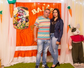 
<a style='margin-left: 5px;' class='btn btn-xs btn-social btn-facebook' href='https://www.facebook.com/sharer/sharer.php?u=https://galeramix.s01.web.getmuller.com.br/imagem/a72/800-800-90/conteudo/site_galerias/72/baile-pascoa-45.jpg' rel='popup' data-width='500' data-height='400'><i class='fa fa-facebook'></i>Compartilhar <span class='hidden-xs'>no Facebook</span>
</a> 
<a class='btn btn-default btn-xs' target='_blank' href='imagem/a72/800-800-90/conteudo/site_galerias/72/baile-pascoa-45.jpg'>
<span class='glyphicon glyphicon-cloud-download'></span> Salvar
</a>
