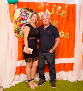 
<a style='margin-left: 5px;' class='btn btn-xs btn-social btn-facebook' href='https://www.facebook.com/sharer/sharer.php?u=https://galeramix.s01.web.getmuller.com.br/imagem/a72/800-800-90/conteudo/site_galerias/72/baile-pascoa-48.jpg' rel='popup' data-width='500' data-height='400'><i class='fa fa-facebook'></i>Compartilhar <span class='hidden-xs'>no Facebook</span>
</a> 
<a class='btn btn-default btn-xs' target='_blank' href='imagem/a72/800-800-90/conteudo/site_galerias/72/baile-pascoa-48.jpg'>
<span class='glyphicon glyphicon-cloud-download'></span> Salvar
</a>
