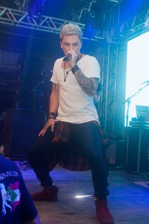 
<a style='margin-left: 5px;' class='btn btn-xs btn-social btn-facebook' href='https://www.facebook.com/sharer/sharer.php?u=https://galeramix.s01.web.getmuller.com.br/imagem/a73/800-800-90/conteudo/site_galerias/73/cachacada-do-ivonir-machado-pirao-com-linguica-tijucas-galeramix-142.jpg' rel='popup' data-width='500' data-height='400'><i class='fa fa-facebook'></i>Compartilhar <span class='hidden-xs'>no Facebook</span>
</a> 
<a class='btn btn-default btn-xs' target='_blank' href='imagem/a73/800-800-90/conteudo/site_galerias/73/cachacada-do-ivonir-machado-pirao-com-linguica-tijucas-galeramix-142.jpg'>
<span class='glyphicon glyphicon-cloud-download'></span> Salvar
</a>
