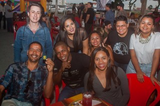 
<a style='margin-left: 5px;' class='btn btn-xs btn-social btn-facebook' href='https://www.facebook.com/sharer/sharer.php?u=https://galeramix.s01.web.getmuller.com.br/imagem/a73/800-800-90/conteudo/site_galerias/73/cachacada-do-ivonir-machado-pirao-com-linguica-tijucas-galeramix-16.jpg' rel='popup' data-width='500' data-height='400'><i class='fa fa-facebook'></i>Compartilhar <span class='hidden-xs'>no Facebook</span>
</a> 
<a class='btn btn-default btn-xs' target='_blank' href='imagem/a73/800-800-90/conteudo/site_galerias/73/cachacada-do-ivonir-machado-pirao-com-linguica-tijucas-galeramix-16.jpg'>
<span class='glyphicon glyphicon-cloud-download'></span> Salvar
</a>
