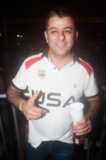 
<a style='margin-left: 5px;' class='btn btn-xs btn-social btn-facebook' href='https://www.facebook.com/sharer/sharer.php?u=https://galeramix.s01.web.getmuller.com.br/imagem/a73/800-800-90/conteudo/site_galerias/73/cachacada-do-ivonir-machado-pirao-com-linguica-tijucas-galeramix-191.jpg' rel='popup' data-width='500' data-height='400'><i class='fa fa-facebook'></i>Compartilhar <span class='hidden-xs'>no Facebook</span>
</a> 
<a class='btn btn-default btn-xs' target='_blank' href='imagem/a73/800-800-90/conteudo/site_galerias/73/cachacada-do-ivonir-machado-pirao-com-linguica-tijucas-galeramix-191.jpg'>
<span class='glyphicon glyphicon-cloud-download'></span> Salvar
</a>
