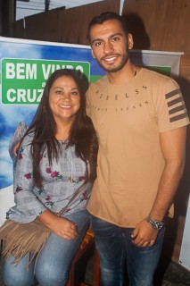 
<a style='margin-left: 5px;' class='btn btn-xs btn-social btn-facebook' href='https://www.facebook.com/sharer/sharer.php?u=https://galeramix.s01.web.getmuller.com.br/imagem/a73/800-800-90/conteudo/site_galerias/73/cachacada-do-ivonir-machado-pirao-com-linguica-tijucas-galeramix-47.jpg' rel='popup' data-width='500' data-height='400'><i class='fa fa-facebook'></i>Compartilhar <span class='hidden-xs'>no Facebook</span>
</a> 
<a class='btn btn-default btn-xs' target='_blank' href='imagem/a73/800-800-90/conteudo/site_galerias/73/cachacada-do-ivonir-machado-pirao-com-linguica-tijucas-galeramix-47.jpg'>
<span class='glyphicon glyphicon-cloud-download'></span> Salvar
</a>
