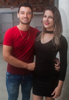 
<a style='margin-left: 5px;' class='btn btn-xs btn-social btn-facebook' href='https://www.facebook.com/sharer/sharer.php?u=https://galeramix.s01.web.getmuller.com.br/imagem/a73/800-800-90/conteudo/site_galerias/73/cachacada-do-ivonir-machado-pirao-com-linguica-tijucas-galeramix-52.jpg' rel='popup' data-width='500' data-height='400'><i class='fa fa-facebook'></i>Compartilhar <span class='hidden-xs'>no Facebook</span>
</a> 
<a class='btn btn-default btn-xs' target='_blank' href='imagem/a73/800-800-90/conteudo/site_galerias/73/cachacada-do-ivonir-machado-pirao-com-linguica-tijucas-galeramix-52.jpg'>
<span class='glyphicon glyphicon-cloud-download'></span> Salvar
</a>
