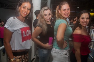 
<a style='margin-left: 5px;' class='btn btn-xs btn-social btn-facebook' href='https://www.facebook.com/sharer/sharer.php?u=https://galeramix.s01.web.getmuller.com.br/imagem/a73/800-800-90/conteudo/site_galerias/73/cachacada-do-ivonir-machado-pirao-com-linguica-tijucas-galeramix-54.jpg' rel='popup' data-width='500' data-height='400'><i class='fa fa-facebook'></i>Compartilhar <span class='hidden-xs'>no Facebook</span>
</a> 
<a class='btn btn-default btn-xs' target='_blank' href='imagem/a73/800-800-90/conteudo/site_galerias/73/cachacada-do-ivonir-machado-pirao-com-linguica-tijucas-galeramix-54.jpg'>
<span class='glyphicon glyphicon-cloud-download'></span> Salvar
</a>
