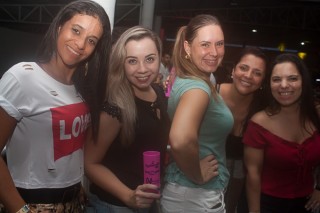 
<a style='margin-left: 5px;' class='btn btn-xs btn-social btn-facebook' href='https://www.facebook.com/sharer/sharer.php?u=https://galeramix.s01.web.getmuller.com.br/imagem/a73/800-800-90/conteudo/site_galerias/73/cachacada-do-ivonir-machado-pirao-com-linguica-tijucas-galeramix-55.jpg' rel='popup' data-width='500' data-height='400'><i class='fa fa-facebook'></i>Compartilhar <span class='hidden-xs'>no Facebook</span>
</a> 
<a class='btn btn-default btn-xs' target='_blank' href='imagem/a73/800-800-90/conteudo/site_galerias/73/cachacada-do-ivonir-machado-pirao-com-linguica-tijucas-galeramix-55.jpg'>
<span class='glyphicon glyphicon-cloud-download'></span> Salvar
</a>
