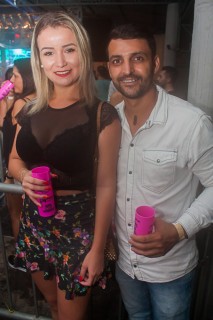 
<a style='margin-left: 5px;' class='btn btn-xs btn-social btn-facebook' href='https://www.facebook.com/sharer/sharer.php?u=https://galeramix.s01.web.getmuller.com.br/imagem/a73/800-800-90/conteudo/site_galerias/73/cachacada-do-ivonir-machado-pirao-com-linguica-tijucas-galeramix-59.jpg' rel='popup' data-width='500' data-height='400'><i class='fa fa-facebook'></i>Compartilhar <span class='hidden-xs'>no Facebook</span>
</a> 
<a class='btn btn-default btn-xs' target='_blank' href='imagem/a73/800-800-90/conteudo/site_galerias/73/cachacada-do-ivonir-machado-pirao-com-linguica-tijucas-galeramix-59.jpg'>
<span class='glyphicon glyphicon-cloud-download'></span> Salvar
</a>
