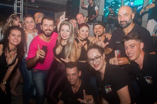 
<a style='margin-left: 5px;' class='btn btn-xs btn-social btn-facebook' href='https://www.facebook.com/sharer/sharer.php?u=https://galeramix.s01.web.getmuller.com.br/imagem/a73/800-800-90/conteudo/site_galerias/73/cachacada-do-ivonir-machado-pirao-com-linguica-tijucas-galeramix-71.jpg' rel='popup' data-width='500' data-height='400'><i class='fa fa-facebook'></i>Compartilhar <span class='hidden-xs'>no Facebook</span>
</a> 
<a class='btn btn-default btn-xs' target='_blank' href='imagem/a73/800-800-90/conteudo/site_galerias/73/cachacada-do-ivonir-machado-pirao-com-linguica-tijucas-galeramix-71.jpg'>
<span class='glyphicon glyphicon-cloud-download'></span> Salvar
</a>
