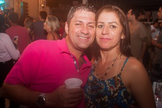 
<a style='margin-left: 5px;' class='btn btn-xs btn-social btn-facebook' href='https://www.facebook.com/sharer/sharer.php?u=https://galeramix.s01.web.getmuller.com.br/imagem/a73/800-800-90/conteudo/site_galerias/73/cachacada-do-ivonir-machado-pirao-com-linguica-tijucas-galeramix-87.jpg' rel='popup' data-width='500' data-height='400'><i class='fa fa-facebook'></i>Compartilhar <span class='hidden-xs'>no Facebook</span>
</a> 
<a class='btn btn-default btn-xs' target='_blank' href='imagem/a73/800-800-90/conteudo/site_galerias/73/cachacada-do-ivonir-machado-pirao-com-linguica-tijucas-galeramix-87.jpg'>
<span class='glyphicon glyphicon-cloud-download'></span> Salvar
</a>
