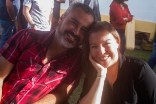 
                    <a style='margin-left: 5px;' class='btn btn-xs btn-social btn-facebook' href='https://www.facebook.com/sharer/sharer.php?u=https://galeramix.s01.web.getmuller.com.br/imagem/a74/800-800-90/conteudo/site_galerias/74/feijoada-magnatas-galera-mix-13.jpg' rel='popup' data-width='500' data-height='400'><i class='fa fa-facebook'></i>Compartilhar <span class='hidden-xs'>no Facebook</span>
                </a> 
                <a class='btn btn-default btn-xs' target='_blank' href='imagem/a74/800-800-90/conteudo/site_galerias/74/feijoada-magnatas-galera-mix-13.jpg'>
                    <span class='glyphicon glyphicon-cloud-download'></span> Salvar
                </a>
                