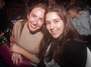 
<a style='margin-left: 5px;' class='btn btn-xs btn-social btn-facebook' href='https://www.facebook.com/sharer/sharer.php?u=https://galeramix.s01.web.getmuller.com.br/imagem/a76/800-800-90/conteudo/site_galerias/76/felipe-neto-mega-fest-36.jpg' rel='popup' data-width='500' data-height='400'><i class='fa fa-facebook'></i>Compartilhar <span class='hidden-xs'>no Facebook</span>
</a> 
<a class='btn btn-default btn-xs' target='_blank' href='imagem/a76/800-800-90/conteudo/site_galerias/76/felipe-neto-mega-fest-36.jpg'>
<span class='glyphicon glyphicon-cloud-download'></span> Salvar
</a>
