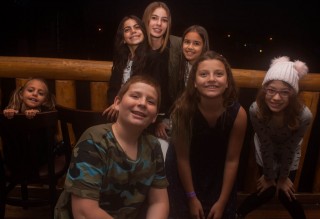 
<a style='margin-left: 5px;' class='btn btn-xs btn-social btn-facebook' href='https://www.facebook.com/sharer/sharer.php?u=https://galeramix.s01.web.getmuller.com.br/imagem/a76/800-800-90/conteudo/site_galerias/76/felipe-neto-mega-fest-60.jpg' rel='popup' data-width='500' data-height='400'><i class='fa fa-facebook'></i>Compartilhar <span class='hidden-xs'>no Facebook</span>
</a> 
<a class='btn btn-default btn-xs' target='_blank' href='imagem/a76/800-800-90/conteudo/site_galerias/76/felipe-neto-mega-fest-60.jpg'>
<span class='glyphicon glyphicon-cloud-download'></span> Salvar
</a>
