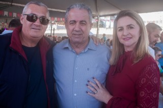 
                        <a style='margin-left: 5px;' class='btn btn-xs btn-social btn-facebook' href='https://www.facebook.com/sharer/sharer.php?u=https://galeramix.s01.web.getmuller.com.br/imagem/a77/800-800-90/conteudo/site_galerias/77/aniversario-de-tijucas-galera-mix-casarao-gallotti-100.jpg' rel='popup' data-width='500' data-height='400'><i class='fa fa-facebook'></i>Compartilhar <span class='hidden-xs'>no Facebook</span>
                    </a> 
                    <a class='btn btn-default btn-xs' target='_blank' href='imagem/a77/800-800-90/conteudo/site_galerias/77/aniversario-de-tijucas-galera-mix-casarao-gallotti-100.jpg'>
                        <span class='glyphicon glyphicon-cloud-download'></span> Salvar
                    </a>
                    