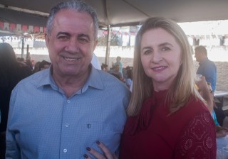 
                    <a style='margin-left: 5px;' class='btn btn-xs btn-social btn-facebook' href='https://www.facebook.com/sharer/sharer.php?u=https://galeramix.s01.web.getmuller.com.br/imagem/a77/800-800-90/conteudo/site_galerias/77/aniversario-de-tijucas-galera-mix-casarao-gallotti-101.jpg' rel='popup' data-width='500' data-height='400'><i class='fa fa-facebook'></i>Compartilhar <span class='hidden-xs'>no Facebook</span>
                </a> 
                <a class='btn btn-default btn-xs' target='_blank' href='imagem/a77/800-800-90/conteudo/site_galerias/77/aniversario-de-tijucas-galera-mix-casarao-gallotti-101.jpg'>
                    <span class='glyphicon glyphicon-cloud-download'></span> Salvar
                </a>
                