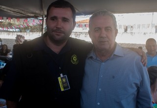 
            <a style='margin-left: 5px;' class='btn btn-xs btn-social btn-facebook' href='https://www.facebook.com/sharer/sharer.php?u=https://galeramix.s01.web.getmuller.com.br/imagem/a77/800-800-90/conteudo/site_galerias/77/aniversario-de-tijucas-galera-mix-casarao-gallotti-103.jpg' rel='popup' data-width='500' data-height='400'><i class='fa fa-facebook'></i>Compartilhar <span class='hidden-xs'>no Facebook</span>
        </a> 
        <a class='btn btn-default btn-xs' target='_blank' href='imagem/a77/800-800-90/conteudo/site_galerias/77/aniversario-de-tijucas-galera-mix-casarao-gallotti-103.jpg'>
            <span class='glyphicon glyphicon-cloud-download'></span> Salvar
        </a>
        