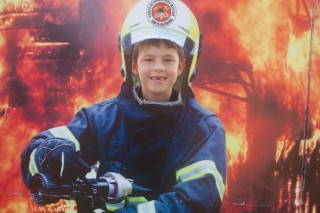 
<a style='margin-left: 5px;' class='btn btn-xs btn-social btn-facebook' href='https://www.facebook.com/sharer/sharer.php?u=https://galeramix.s01.web.getmuller.com.br/imagem/a77/800-800-90/conteudo/site_galerias/77/aniversario-de-tijucas-galera-mix-casarao-gallotti-127.jpg' rel='popup' data-width='500' data-height='400'><i class='fa fa-facebook'></i>Compartilhar <span class='hidden-xs'>no Facebook</span>
</a> 
<a class='btn btn-default btn-xs' target='_blank' href='imagem/a77/800-800-90/conteudo/site_galerias/77/aniversario-de-tijucas-galera-mix-casarao-gallotti-127.jpg'>
<span class='glyphicon glyphicon-cloud-download'></span> Salvar
</a>
