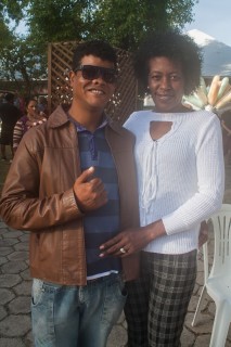 
<a style='margin-left: 5px;' class='btn btn-xs btn-social btn-facebook' href='https://www.facebook.com/sharer/sharer.php?u=https://galeramix.s01.web.getmuller.com.br/imagem/a77/800-800-90/conteudo/site_galerias/77/aniversario-de-tijucas-galera-mix-casarao-gallotti-132.jpg' rel='popup' data-width='500' data-height='400'><i class='fa fa-facebook'></i>Compartilhar <span class='hidden-xs'>no Facebook</span>
</a> 
<a class='btn btn-default btn-xs' target='_blank' href='imagem/a77/800-800-90/conteudo/site_galerias/77/aniversario-de-tijucas-galera-mix-casarao-gallotti-132.jpg'>
<span class='glyphicon glyphicon-cloud-download'></span> Salvar
</a>
