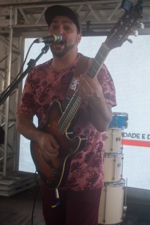 
<a style='margin-left: 5px;' class='btn btn-xs btn-social btn-facebook' href='https://www.facebook.com/sharer/sharer.php?u=https://galeramix.s01.web.getmuller.com.br/imagem/a77/800-800-90/conteudo/site_galerias/77/aniversario-de-tijucas-galera-mix-casarao-gallotti-135.jpg' rel='popup' data-width='500' data-height='400'><i class='fa fa-facebook'></i>Compartilhar <span class='hidden-xs'>no Facebook</span>
</a> 
<a class='btn btn-default btn-xs' target='_blank' href='imagem/a77/800-800-90/conteudo/site_galerias/77/aniversario-de-tijucas-galera-mix-casarao-gallotti-135.jpg'>
<span class='glyphicon glyphicon-cloud-download'></span> Salvar
</a>
