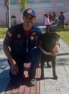 
<a style='margin-left: 5px;' class='btn btn-xs btn-social btn-facebook' href='https://www.facebook.com/sharer/sharer.php?u=https://galeramix.s01.web.getmuller.com.br/imagem/a77/800-800-90/conteudo/site_galerias/77/aniversario-de-tijucas-galera-mix-casarao-gallotti-50.jpg' rel='popup' data-width='500' data-height='400'><i class='fa fa-facebook'></i>Compartilhar <span class='hidden-xs'>no Facebook</span>
</a> 
<a class='btn btn-default btn-xs' target='_blank' href='imagem/a77/800-800-90/conteudo/site_galerias/77/aniversario-de-tijucas-galera-mix-casarao-gallotti-50.jpg'>
<span class='glyphicon glyphicon-cloud-download'></span> Salvar
</a>
