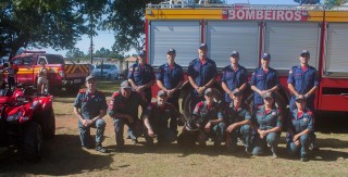 
<a style='margin-left: 5px;' class='btn btn-xs btn-social btn-facebook' href='https://www.facebook.com/sharer/sharer.php?u=https://galeramix.s01.web.getmuller.com.br/imagem/a77/800-800-90/conteudo/site_galerias/77/aniversario-de-tijucas-galera-mix-casarao-gallotti-60.jpg' rel='popup' data-width='500' data-height='400'><i class='fa fa-facebook'></i>Compartilhar <span class='hidden-xs'>no Facebook</span>
</a> 
<a class='btn btn-default btn-xs' target='_blank' href='imagem/a77/800-800-90/conteudo/site_galerias/77/aniversario-de-tijucas-galera-mix-casarao-gallotti-60.jpg'>
<span class='glyphicon glyphicon-cloud-download'></span> Salvar
</a>
