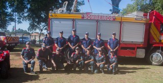 
<a style='margin-left: 5px;' class='btn btn-xs btn-social btn-facebook' href='https://www.facebook.com/sharer/sharer.php?u=https://galeramix.s01.web.getmuller.com.br/imagem/a77/800-800-90/conteudo/site_galerias/77/aniversario-de-tijucas-galera-mix-casarao-gallotti-61.jpg' rel='popup' data-width='500' data-height='400'><i class='fa fa-facebook'></i>Compartilhar <span class='hidden-xs'>no Facebook</span>
</a> 
<a class='btn btn-default btn-xs' target='_blank' href='imagem/a77/800-800-90/conteudo/site_galerias/77/aniversario-de-tijucas-galera-mix-casarao-gallotti-61.jpg'>
<span class='glyphicon glyphicon-cloud-download'></span> Salvar
</a>
