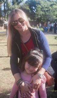 
<a style='margin-left: 5px;' class='btn btn-xs btn-social btn-facebook' href='https://www.facebook.com/sharer/sharer.php?u=https://galeramix.s01.web.getmuller.com.br/imagem/a77/800-800-90/conteudo/site_galerias/77/aniversario-de-tijucas-galera-mix-casarao-gallotti-89.jpg' rel='popup' data-width='500' data-height='400'><i class='fa fa-facebook'></i>Compartilhar <span class='hidden-xs'>no Facebook</span>
</a> 
<a class='btn btn-default btn-xs' target='_blank' href='imagem/a77/800-800-90/conteudo/site_galerias/77/aniversario-de-tijucas-galera-mix-casarao-gallotti-89.jpg'>
<span class='glyphicon glyphicon-cloud-download'></span> Salvar
</a>
