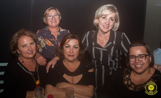 
            <a style='margin-left: 5px;' class='btn btn-xs btn-social btn-facebook' href='https://www.facebook.com/sharer/sharer.php?u=https://galeramix.s01.web.getmuller.com.br/imagem/a80/800-800-90/conteudo/site_galerias/80/live-tijucas-galera-mix-espresso-rural-diogo-portugal-103.jpg' rel='popup' data-width='500' data-height='400'><i class='fa fa-facebook'></i>Compartilhar <span class='hidden-xs'>no Facebook</span>
        </a> 
        <a class='btn btn-default btn-xs' target='_blank' href='imagem/a80/800-800-90/conteudo/site_galerias/80/live-tijucas-galera-mix-espresso-rural-diogo-portugal-103.jpg'>
            <span class='glyphicon glyphicon-cloud-download'></span> Salvar
        </a>
        