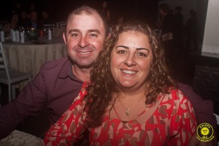 
<a style='margin-left: 5px;' class='btn btn-xs btn-social btn-facebook' href='https://www.facebook.com/sharer/sharer.php?u=https://galeramix.s01.web.getmuller.com.br/imagem/a80/800-800-90/conteudo/site_galerias/80/live-tijucas-galera-mix-espresso-rural-diogo-portugal-118.jpg' rel='popup' data-width='500' data-height='400'><i class='fa fa-facebook'></i>Compartilhar <span class='hidden-xs'>no Facebook</span>
</a> 
<a class='btn btn-default btn-xs' target='_blank' href='imagem/a80/800-800-90/conteudo/site_galerias/80/live-tijucas-galera-mix-espresso-rural-diogo-portugal-118.jpg'>
<span class='glyphicon glyphicon-cloud-download'></span> Salvar
</a>
