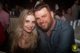 
<a style='margin-left: 5px;' class='btn btn-xs btn-social btn-facebook' href='https://www.facebook.com/sharer/sharer.php?u=https://galeramix.s01.web.getmuller.com.br/imagem/a80/800-800-90/conteudo/site_galerias/80/live-tijucas-galera-mix-espresso-rural-diogo-portugal-123.jpg' rel='popup' data-width='500' data-height='400'><i class='fa fa-facebook'></i>Compartilhar <span class='hidden-xs'>no Facebook</span>
</a> 
<a class='btn btn-default btn-xs' target='_blank' href='imagem/a80/800-800-90/conteudo/site_galerias/80/live-tijucas-galera-mix-espresso-rural-diogo-portugal-123.jpg'>
<span class='glyphicon glyphicon-cloud-download'></span> Salvar
</a>
