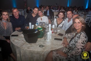 
<a style='margin-left: 5px;' class='btn btn-xs btn-social btn-facebook' href='https://www.facebook.com/sharer/sharer.php?u=https://galeramix.s01.web.getmuller.com.br/imagem/a80/800-800-90/conteudo/site_galerias/80/live-tijucas-galera-mix-espresso-rural-diogo-portugal-124.jpg' rel='popup' data-width='500' data-height='400'><i class='fa fa-facebook'></i>Compartilhar <span class='hidden-xs'>no Facebook</span>
</a> 
<a class='btn btn-default btn-xs' target='_blank' href='imagem/a80/800-800-90/conteudo/site_galerias/80/live-tijucas-galera-mix-espresso-rural-diogo-portugal-124.jpg'>
<span class='glyphicon glyphicon-cloud-download'></span> Salvar
</a>
