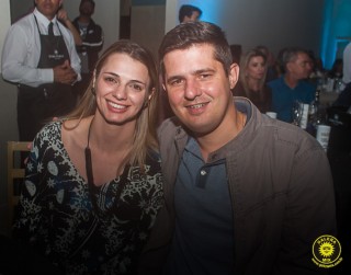 
<a style='margin-left: 5px;' class='btn btn-xs btn-social btn-facebook' href='https://www.facebook.com/sharer/sharer.php?u=https://galeramix.s01.web.getmuller.com.br/imagem/a80/800-800-90/conteudo/site_galerias/80/live-tijucas-galera-mix-espresso-rural-diogo-portugal-134.jpg' rel='popup' data-width='500' data-height='400'><i class='fa fa-facebook'></i>Compartilhar <span class='hidden-xs'>no Facebook</span>
</a> 
<a class='btn btn-default btn-xs' target='_blank' href='imagem/a80/800-800-90/conteudo/site_galerias/80/live-tijucas-galera-mix-espresso-rural-diogo-portugal-134.jpg'>
<span class='glyphicon glyphicon-cloud-download'></span> Salvar
</a>
