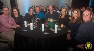 
<a style='margin-left: 5px;' class='btn btn-xs btn-social btn-facebook' href='https://www.facebook.com/sharer/sharer.php?u=https://galeramix.s01.web.getmuller.com.br/imagem/a80/800-800-90/conteudo/site_galerias/80/live-tijucas-galera-mix-espresso-rural-diogo-portugal-135.jpg' rel='popup' data-width='500' data-height='400'><i class='fa fa-facebook'></i>Compartilhar <span class='hidden-xs'>no Facebook</span>
</a> 
<a class='btn btn-default btn-xs' target='_blank' href='imagem/a80/800-800-90/conteudo/site_galerias/80/live-tijucas-galera-mix-espresso-rural-diogo-portugal-135.jpg'>
<span class='glyphicon glyphicon-cloud-download'></span> Salvar
</a>
