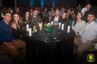 
<a style='margin-left: 5px;' class='btn btn-xs btn-social btn-facebook' href='https://www.facebook.com/sharer/sharer.php?u=https://galeramix.s01.web.getmuller.com.br/imagem/a80/800-800-90/conteudo/site_galerias/80/live-tijucas-galera-mix-espresso-rural-diogo-portugal-140.jpg' rel='popup' data-width='500' data-height='400'><i class='fa fa-facebook'></i>Compartilhar <span class='hidden-xs'>no Facebook</span>
</a> 
<a class='btn btn-default btn-xs' target='_blank' href='imagem/a80/800-800-90/conteudo/site_galerias/80/live-tijucas-galera-mix-espresso-rural-diogo-portugal-140.jpg'>
<span class='glyphicon glyphicon-cloud-download'></span> Salvar
</a>
