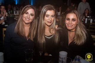 
<a style='margin-left: 5px;' class='btn btn-xs btn-social btn-facebook' href='https://www.facebook.com/sharer/sharer.php?u=https://galeramix.s01.web.getmuller.com.br/imagem/a80/800-800-90/conteudo/site_galerias/80/live-tijucas-galera-mix-espresso-rural-diogo-portugal-142.jpg' rel='popup' data-width='500' data-height='400'><i class='fa fa-facebook'></i>Compartilhar <span class='hidden-xs'>no Facebook</span>
</a> 
<a class='btn btn-default btn-xs' target='_blank' href='imagem/a80/800-800-90/conteudo/site_galerias/80/live-tijucas-galera-mix-espresso-rural-diogo-portugal-142.jpg'>
<span class='glyphicon glyphicon-cloud-download'></span> Salvar
</a>
