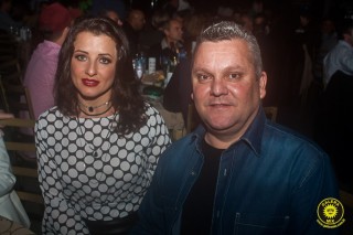 
<a style='margin-left: 5px;' class='btn btn-xs btn-social btn-facebook' href='https://www.facebook.com/sharer/sharer.php?u=https://galeramix.s01.web.getmuller.com.br/imagem/a80/800-800-90/conteudo/site_galerias/80/live-tijucas-galera-mix-espresso-rural-diogo-portugal-15.jpg' rel='popup' data-width='500' data-height='400'><i class='fa fa-facebook'></i>Compartilhar <span class='hidden-xs'>no Facebook</span>
</a> 
<a class='btn btn-default btn-xs' target='_blank' href='imagem/a80/800-800-90/conteudo/site_galerias/80/live-tijucas-galera-mix-espresso-rural-diogo-portugal-15.jpg'>
<span class='glyphicon glyphicon-cloud-download'></span> Salvar
</a>
