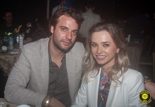 
<a style='margin-left: 5px;' class='btn btn-xs btn-social btn-facebook' href='https://www.facebook.com/sharer/sharer.php?u=https://galeramix.s01.web.getmuller.com.br/imagem/a80/800-800-90/conteudo/site_galerias/80/live-tijucas-galera-mix-espresso-rural-diogo-portugal-16.jpg' rel='popup' data-width='500' data-height='400'><i class='fa fa-facebook'></i>Compartilhar <span class='hidden-xs'>no Facebook</span>
</a> 
<a class='btn btn-default btn-xs' target='_blank' href='imagem/a80/800-800-90/conteudo/site_galerias/80/live-tijucas-galera-mix-espresso-rural-diogo-portugal-16.jpg'>
<span class='glyphicon glyphicon-cloud-download'></span> Salvar
</a>
