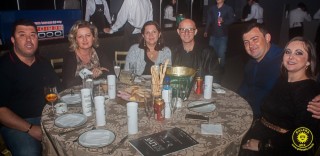 
<a style='margin-left: 5px;' class='btn btn-xs btn-social btn-facebook' href='https://www.facebook.com/sharer/sharer.php?u=https://galeramix.s01.web.getmuller.com.br/imagem/a80/800-800-90/conteudo/site_galerias/80/live-tijucas-galera-mix-espresso-rural-diogo-portugal-22.jpg' rel='popup' data-width='500' data-height='400'><i class='fa fa-facebook'></i>Compartilhar <span class='hidden-xs'>no Facebook</span>
</a> 
<a class='btn btn-default btn-xs' target='_blank' href='imagem/a80/800-800-90/conteudo/site_galerias/80/live-tijucas-galera-mix-espresso-rural-diogo-portugal-22.jpg'>
<span class='glyphicon glyphicon-cloud-download'></span> Salvar
</a>
