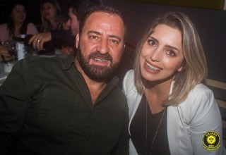 
<a style='margin-left: 5px;' class='btn btn-xs btn-social btn-facebook' href='https://www.facebook.com/sharer/sharer.php?u=https://galeramix.s01.web.getmuller.com.br/imagem/a80/800-800-90/conteudo/site_galerias/80/live-tijucas-galera-mix-espresso-rural-diogo-portugal-30.jpg' rel='popup' data-width='500' data-height='400'><i class='fa fa-facebook'></i>Compartilhar <span class='hidden-xs'>no Facebook</span>
</a> 
<a class='btn btn-default btn-xs' target='_blank' href='imagem/a80/800-800-90/conteudo/site_galerias/80/live-tijucas-galera-mix-espresso-rural-diogo-portugal-30.jpg'>
<span class='glyphicon glyphicon-cloud-download'></span> Salvar
</a>
